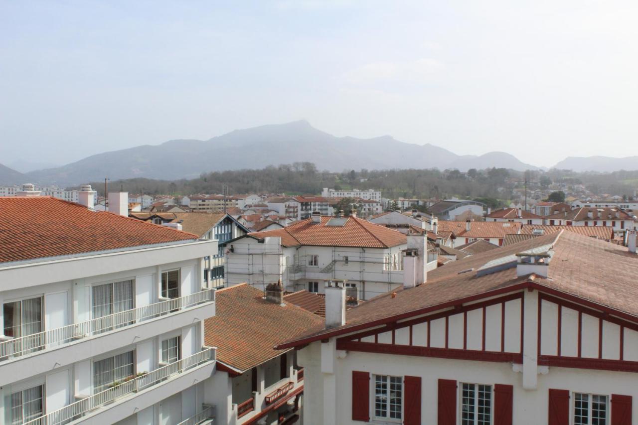 Studio Hyper Centre Avec Vue Sur Les Pyrenees Saint-Jean-de-Luz Ngoại thất bức ảnh